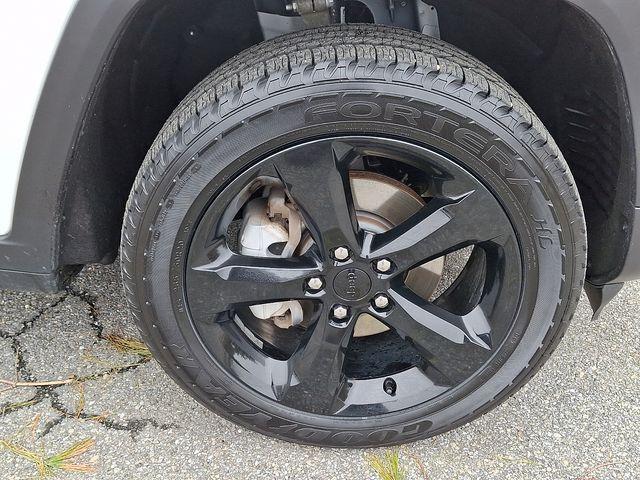 used 2023 Jeep Grand Cherokee car, priced at $31,000