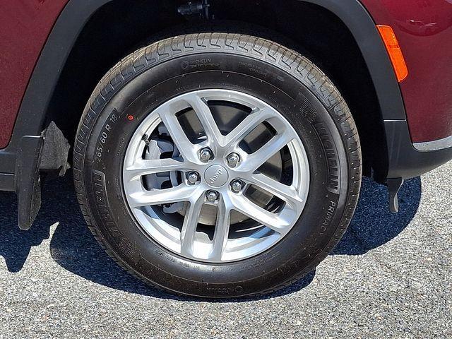 new 2026 Jeep Grand Cherokee L car, priced at $42,023
