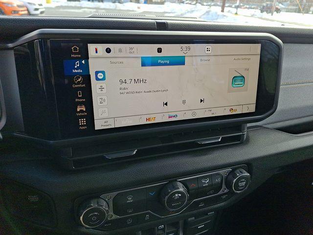 new 2026 Jeep Gladiator car, priced at $40,835