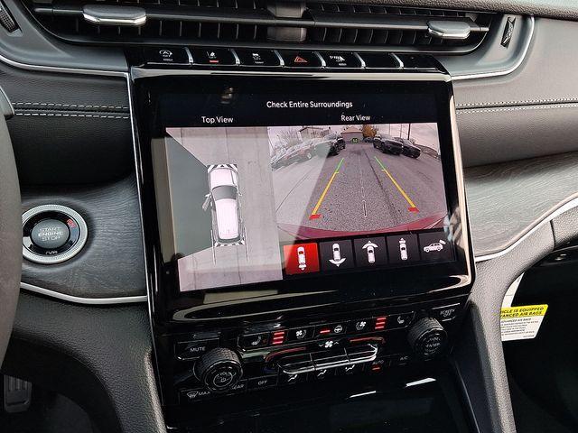 new 2025 Jeep Grand Cherokee car, priced at $49,848