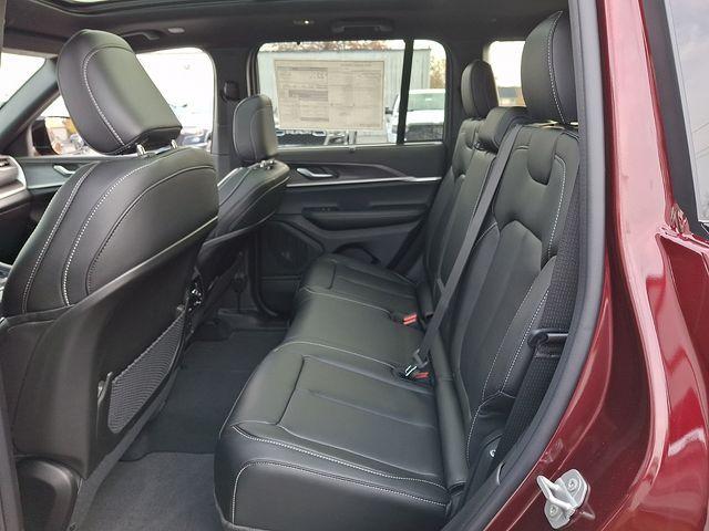 new 2025 Jeep Grand Cherokee car, priced at $49,848