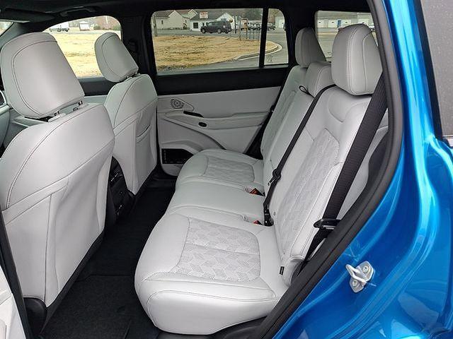 new 2026 Jeep Cherokee car, priced at $45,990