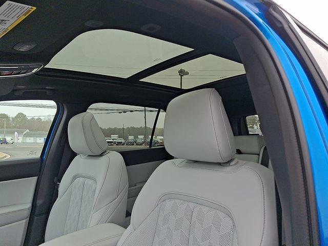 new 2026 Jeep Cherokee car, priced at $45,990