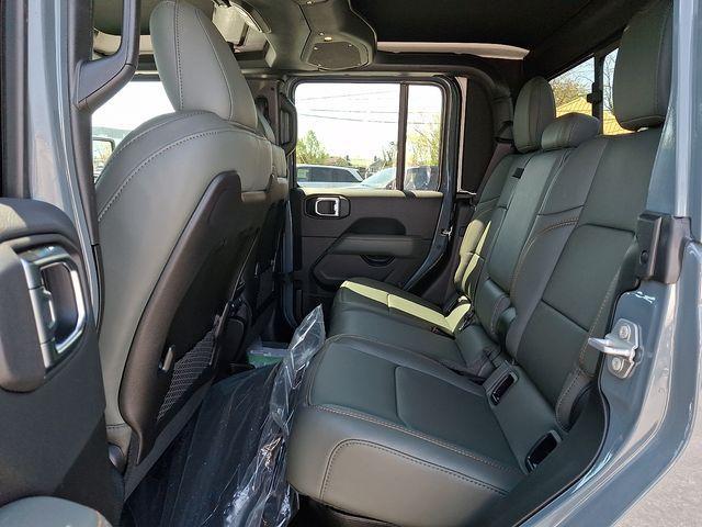 new 2026 Jeep Gladiator car, priced at $57,444