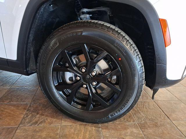 new 2026 Jeep Grand Cherokee car, priced at $47,930