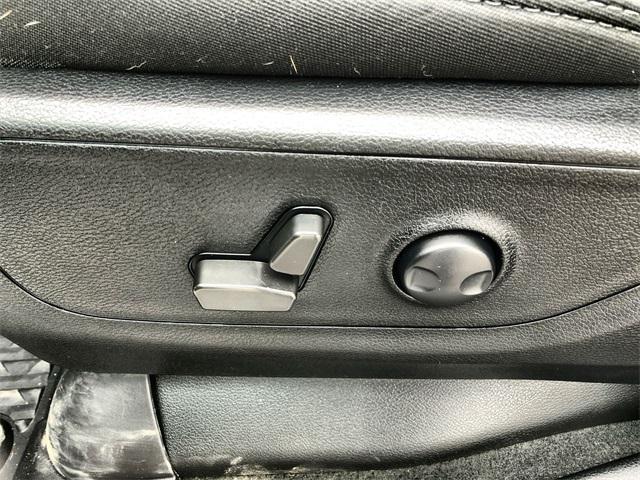 used 2022 Ram 1500 car, priced at $33,678