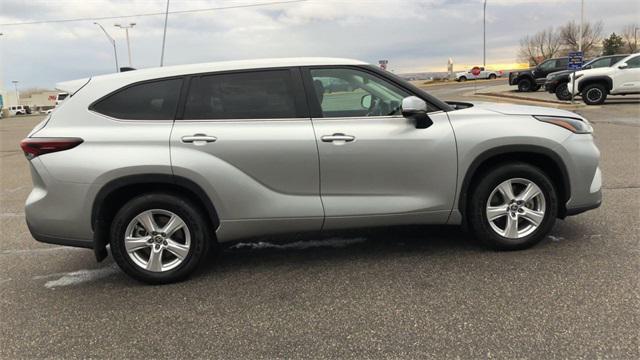 used 2024 Toyota Highlander car, priced at $32,530