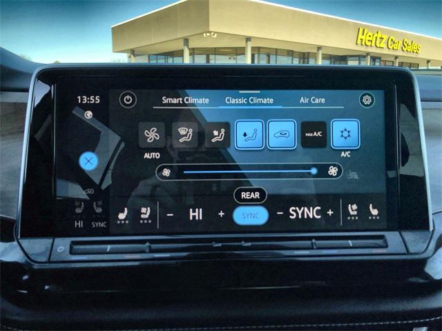 used 2024 Volkswagen Atlas car, priced at $25,980