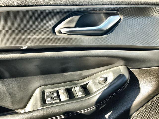 used 2024 Jeep Grand Cherokee L car, priced at $28,465