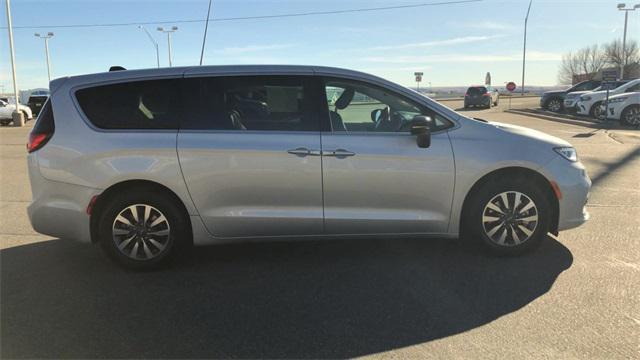 used 2024 Chrysler Pacifica Hybrid car, priced at $28,751