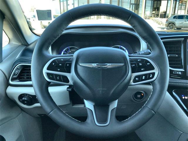 used 2024 Chrysler Pacifica Hybrid car, priced at $28,751