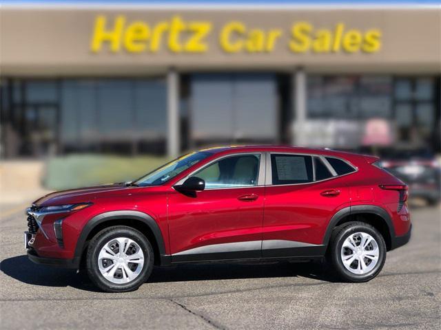 used 2025 Chevrolet Trax car, priced at $19,677