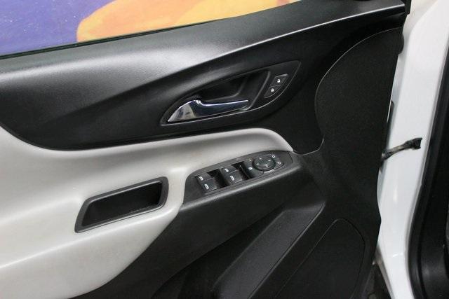 used 2022 Chevrolet Equinox car, priced at $16,400