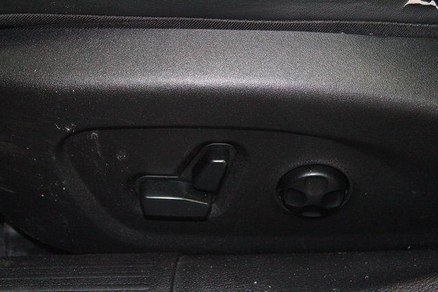used 2015 Chrysler 200 car, priced at $10,900