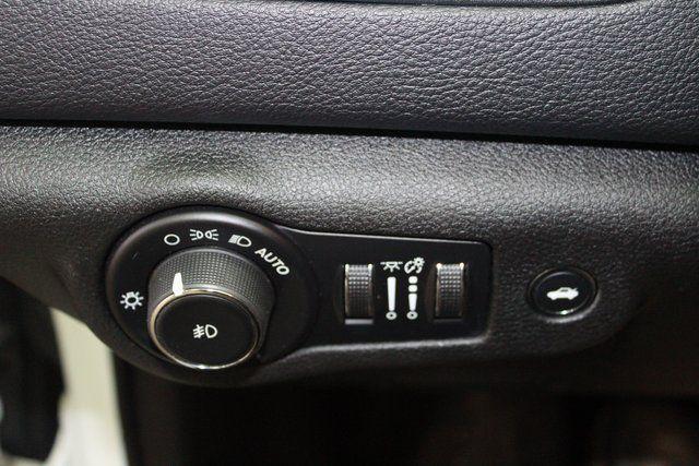 used 2015 Chrysler 200 car, priced at $10,900