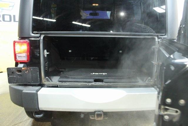 used 2015 Jeep Wrangler Unlimited car, priced at $14,900