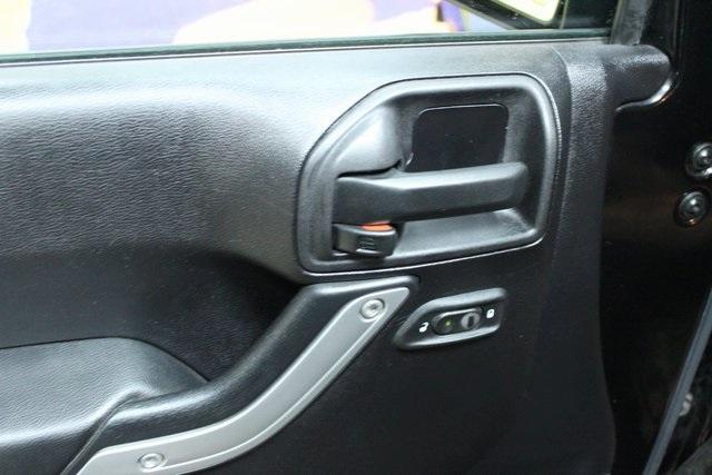 used 2015 Jeep Wrangler Unlimited car, priced at $14,900