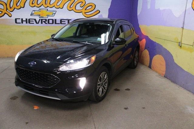 used 2022 Ford Escape car, priced at $21,900
