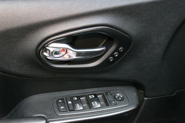 used 2019 Jeep Cherokee car, priced at $20,900