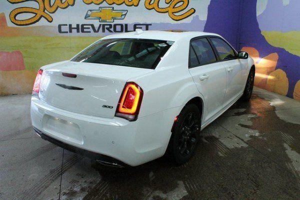 used 2023 Chrysler 300 car