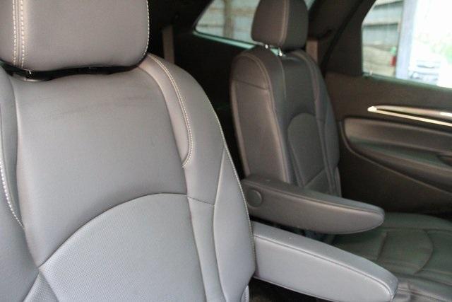 used 2022 Buick Enclave car, priced at $31,900