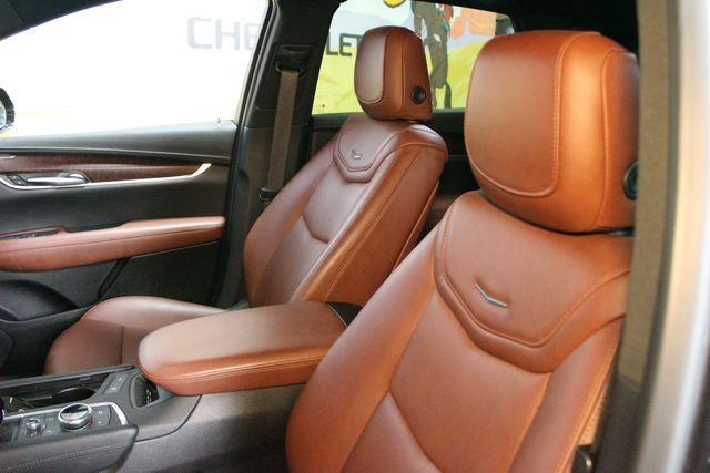 used 2021 Cadillac XT5 car
