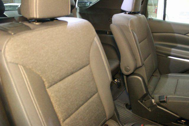 new 2026 Chevrolet Traverse car, priced at $40,465