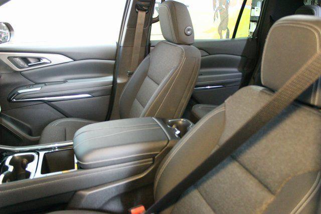 new 2026 Chevrolet Traverse car, priced at $40,465
