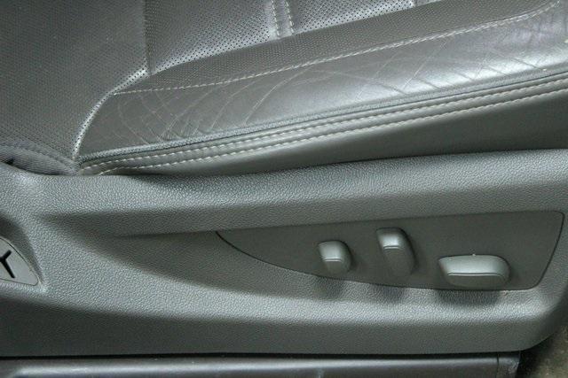 used 2015 GMC Yukon XL car, priced at $13,900