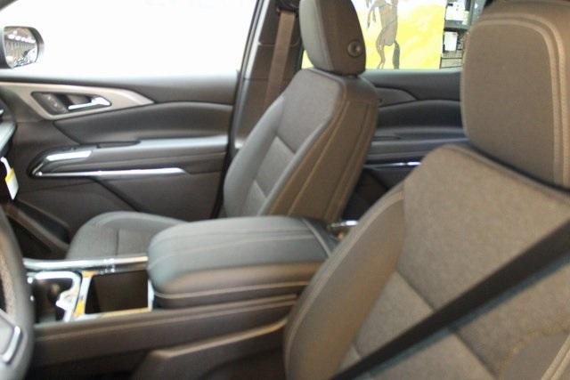 new 2026 Chevrolet Traverse car, priced at $44,048