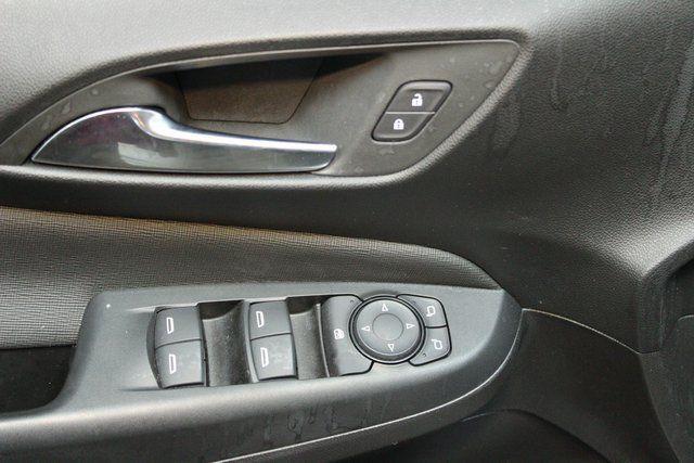 used 2025 Buick Envista car, priced at $26,900