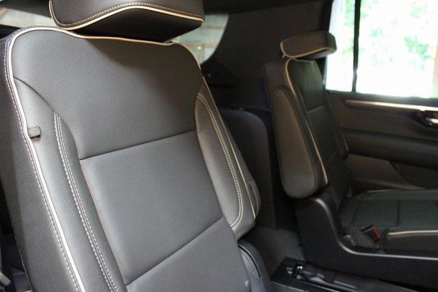 new 2025 Chevrolet Suburban car, priced at $76,750