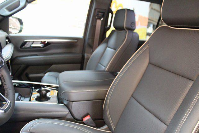 new 2025 Chevrolet Suburban car, priced at $76,250