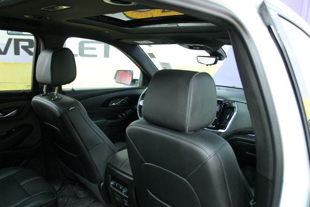 used 2023 Chevrolet Traverse car, priced at $37,900