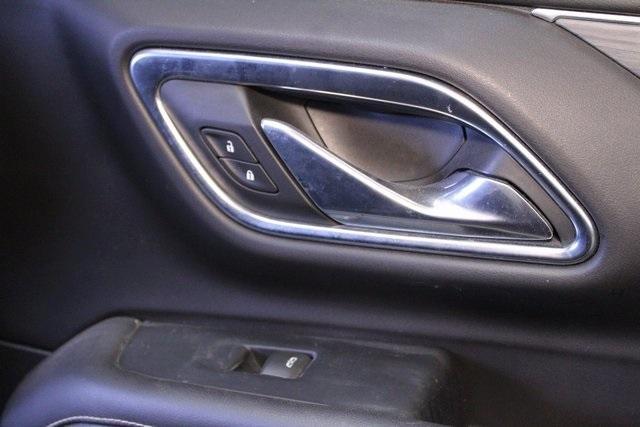 used 2021 GMC Yukon car, priced at $39,900