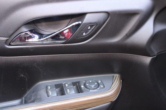 used 2023 GMC Acadia car, priced at $27,900