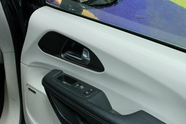 used 2018 Chrysler Pacifica car, priced at $13,900