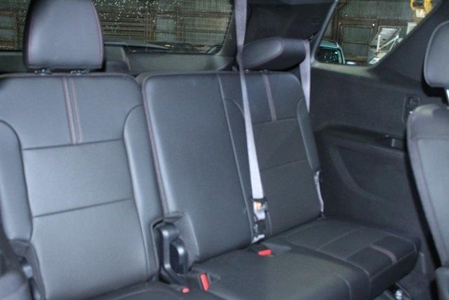 used 2023 Chevrolet Traverse car, priced at $37,400