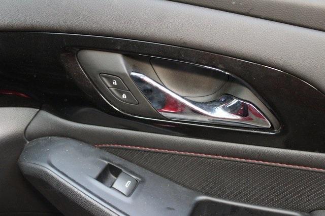 used 2023 Chevrolet Traverse car, priced at $39,900