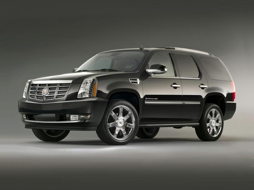 used 2013 Cadillac Escalade car, priced at $17,900