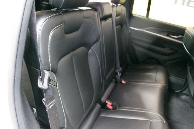 used 2024 Jeep Grand Cherokee car, priced at $32,900