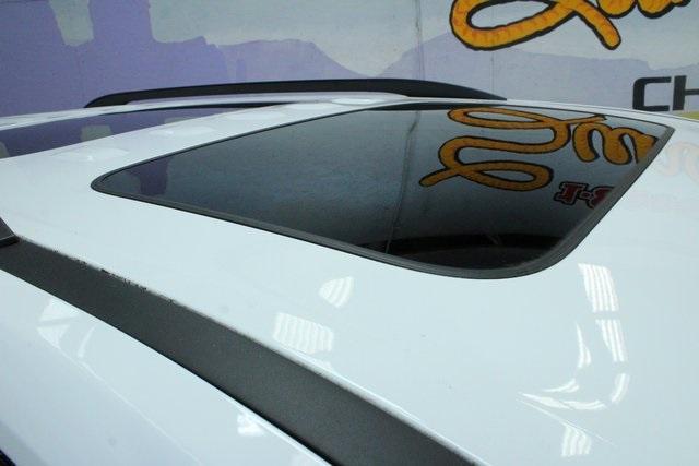 used 2023 Chevrolet Traverse car, priced at $36,900