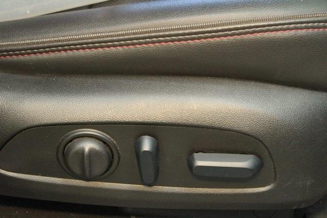 used 2023 Chevrolet Traverse car, priced at $36,900