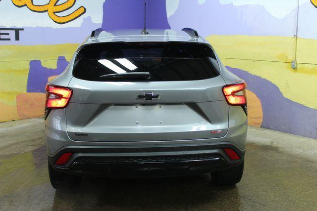 used 2025 Chevrolet Trax car, priced at $24,900