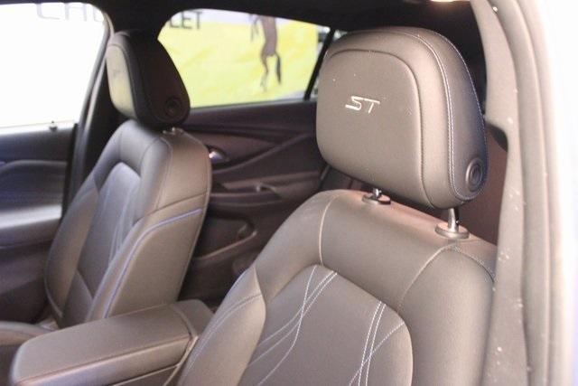 used 2025 Buick Envista car, priced at $25,400