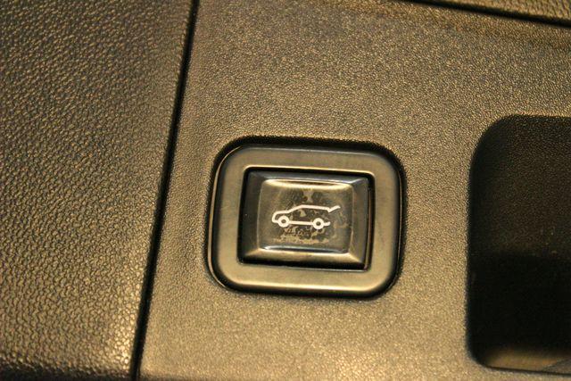 used 2022 Cadillac XT5 car, priced at $27,900