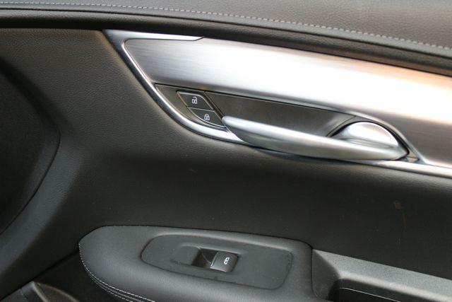 used 2024 Cadillac XT5 car, priced at $31,900