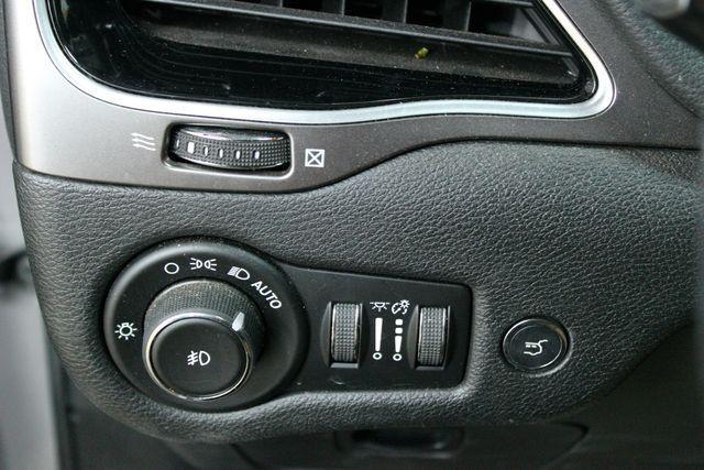 used 2019 Jeep Cherokee car, priced at $17,900