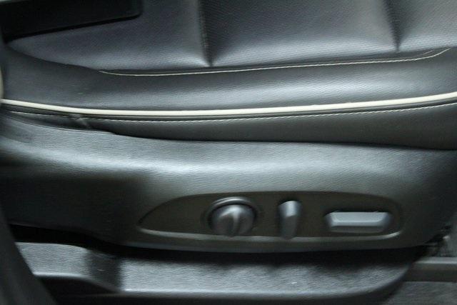 used 2023 Chevrolet Traverse car, priced at $36,900