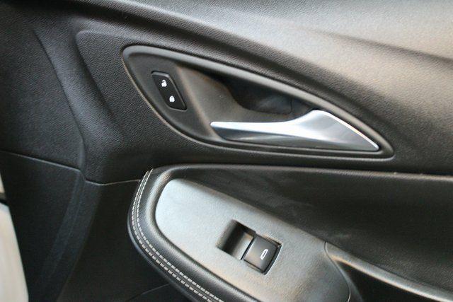 used 2025 Buick Encore GX car, priced at $29,900